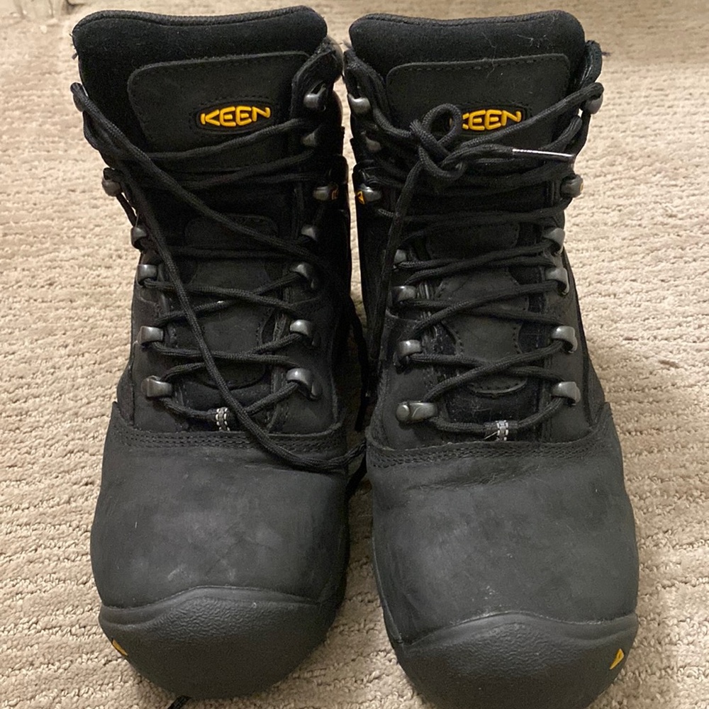 Keen steel toe boots, US 7D mens, EU 39.5, leather, waterproof, not abused